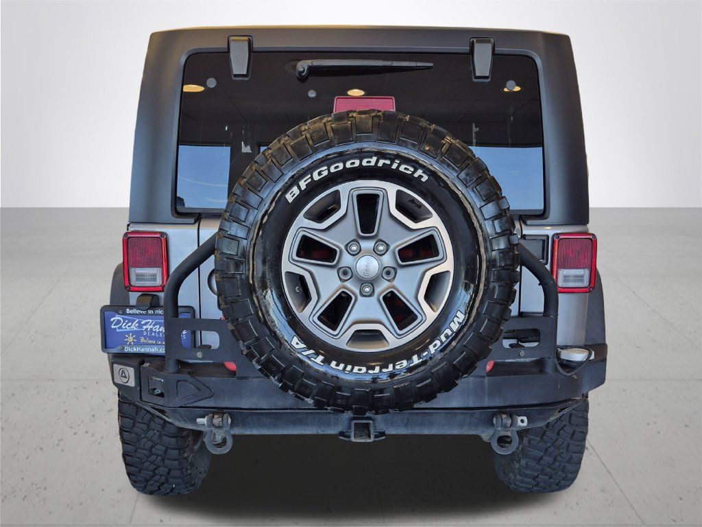 Used 2017 Jeep Wrangler Rubicon w/ Power Convenience Group AWD/4WD image 8