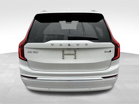 New 2026 Volvo XC90 B6 Ultra w/ Protection Package AWD/4WD image 5