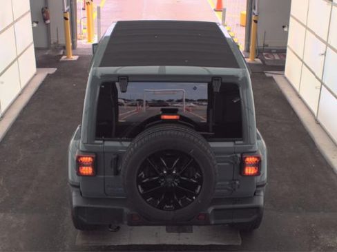 Used 2025 Jeep Wrangler Unlimited Sahara w/ Safety Group AWD/4WD image 7