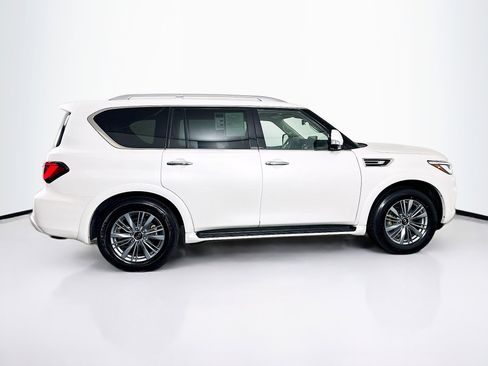 Used 2024 INFINITI QX80 Luxe image 10