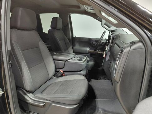 Used 2019 GMC Sierra 1500 SLE w/ SLE Value Package image 29