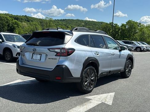 Certified 2025 Subaru Outback Onyx Edition AWD/4WD image 6