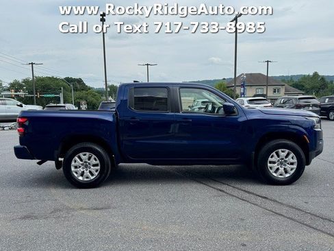 Used 2023 Nissan Frontier SV w/ Tow Package AWD/4WD image 9