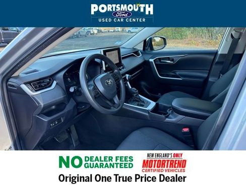 Used 2024 Toyota RAV4 XLE image 4