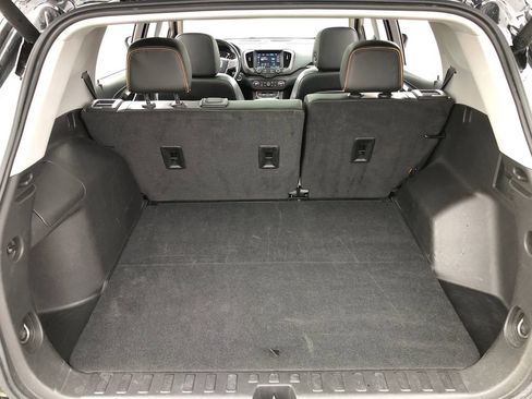 Used 2022 GMC Terrain AT4 AWD/4WD image 16