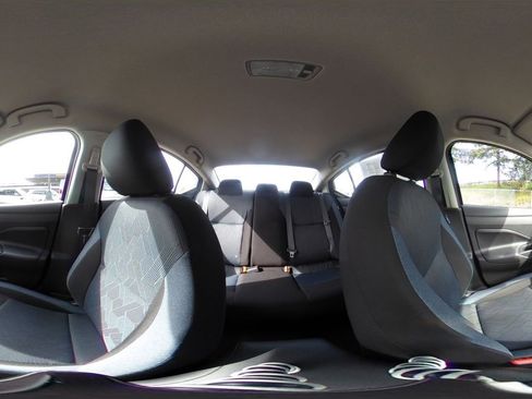 Used 2025 Nissan Versa SV image 42