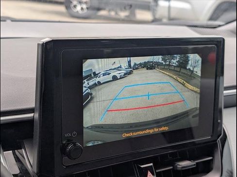 Used 2025 Toyota Corolla SE image 12