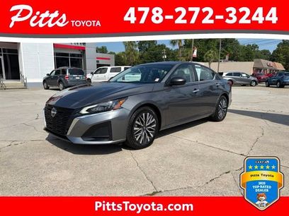 Used 2025 Nissan Altima 2.5 SV