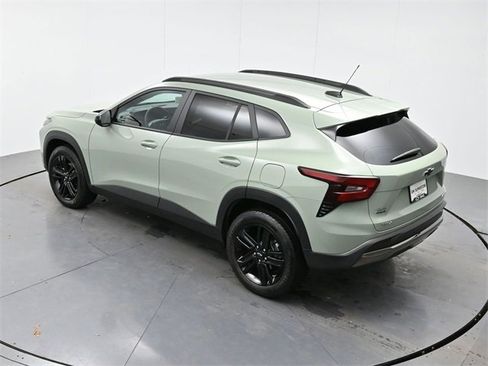 Used 2025 Chevrolet Trax ACTIV w/ Driver Confidence Package image 35