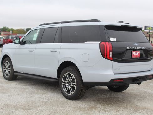 New 2026 Ford Expedition Max Active AWD/4WD image 7
