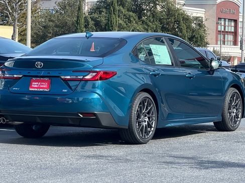 New 2026 Toyota Camry SE image 3