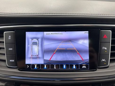 Used 2021 Buick Enclave Avenir w/ Avenir Technology Package AWD/4WD image 17