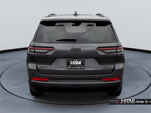 New 2025 Jeep Grand Cherokee L Laredo image 6
