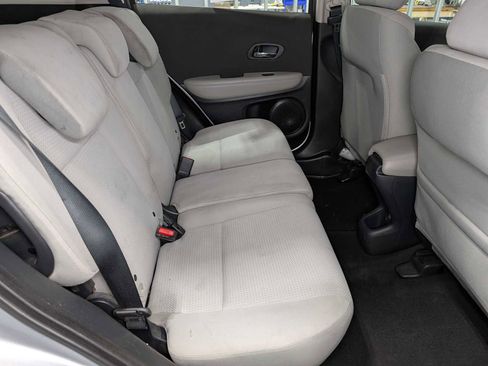 Used 2019 Honda HR-V LX image 32