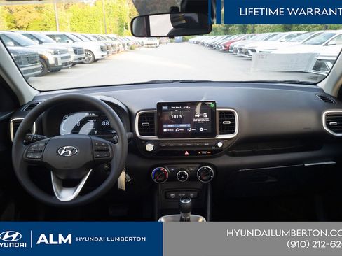 New 2026 Hyundai Venue SE FWD image 21