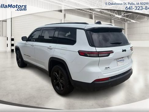 Used 2023 Jeep Grand Cherokee L Laredo AWD/4WD image 5