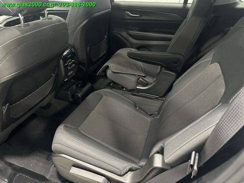 Used 2023 Jeep Grand Cherokee L Laredo w/ Luxury Tech Group I AWD/4WD image 9