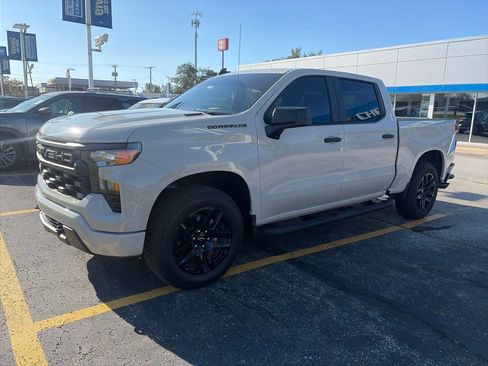 Used 2026 Chevrolet Silverado 1500 Custom w/ Turbomax Blackout Package AWD/4WD image 3
