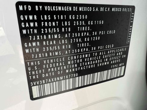 Used 2022 Volkswagen Tiguan SE FWD image 12