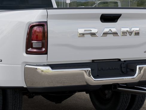 New 2026 RAM 3500 Tradesman AWD/4WD image 42