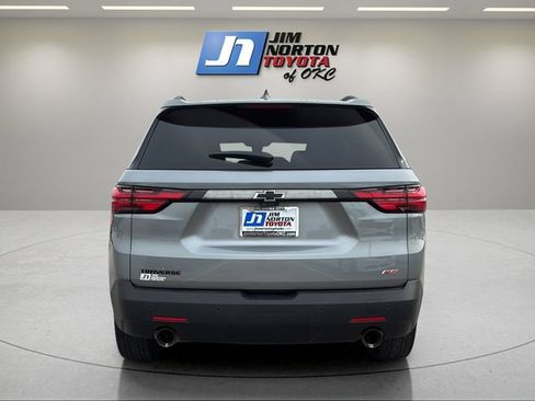 Used 2023 Chevrolet Traverse RS FWD image 6
