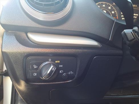 Used 2018 Audi A3 2.0T Premium image 14