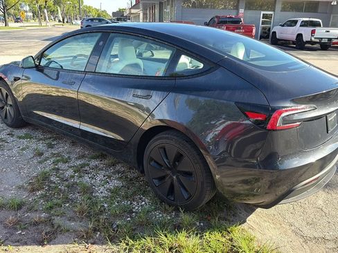 Used 2025 Tesla Model 3 Long Range RWD image 6