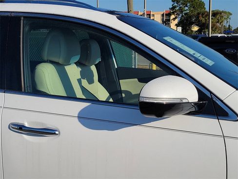 Used 2016 Kia Sorento SX w/ SXL Technology Package image 6