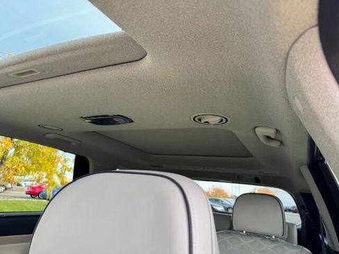 Used 2022 Hyundai Palisade Limited image 18