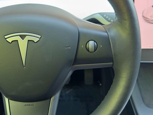 Used 2022 Tesla Model 3 image 20