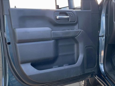 Used 2020 Chevrolet Silverado 2500 Custom w/ Custom Convenience Package AWD/4WD image 21