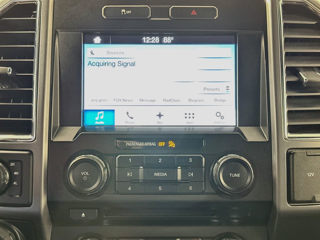 Used 2016 Ford F150 XLT w/ Equipment Group 302A Luxury AWD/4WD image 18