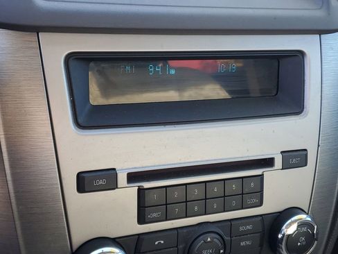 Used 2010 Ford Fusion SE image 15