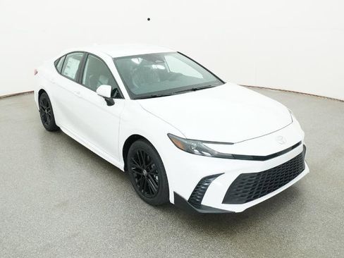 New 2026 Toyota Camry SE image 35