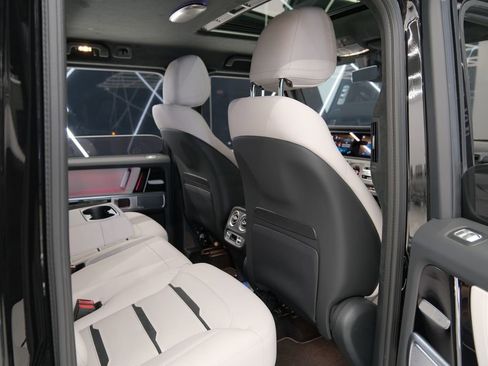 Used 2025 Mercedes-Benz G 63 AMG 4MATIC image 39
