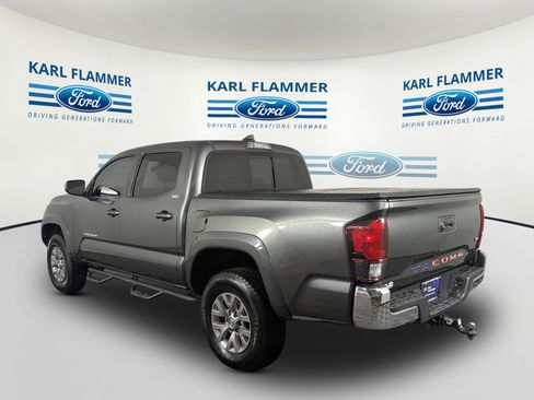 Used 2019 Toyota Tacoma SR5 RWD image 5