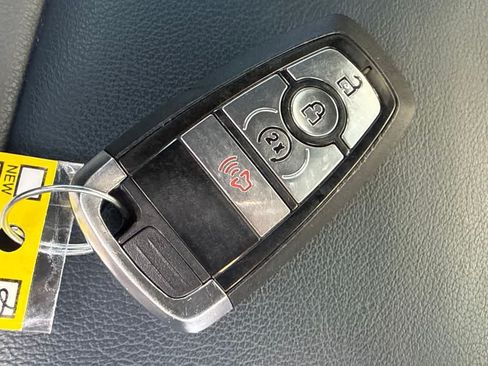 Used 2024 Ford Bronco Outer Banks AWD/4WD image 25