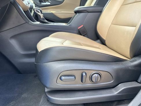 Used 2024 Chevrolet Equinox Premier image 20