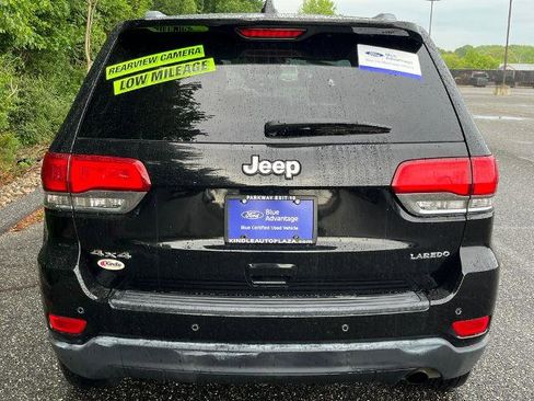 Used 2018 Jeep Grand Cherokee Laredo AWD/4WD image 22