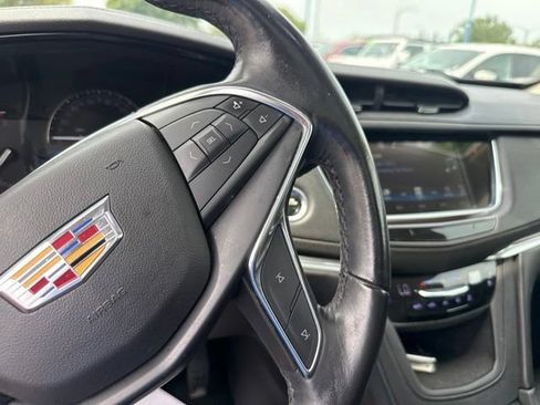 Used 2019 Cadillac XT5 Premium Luxury AWD/4WD image 34