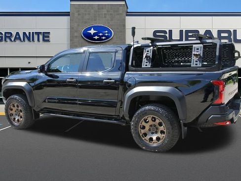 Used 2024 Toyota Tacoma 4x4 Double Cab Hybrid image 8