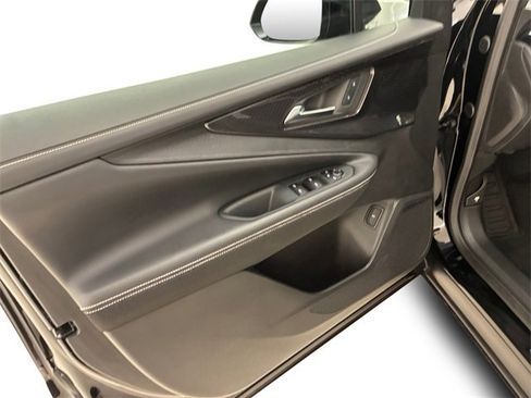 Used 2024 Chevrolet Blazer EV LT image 13