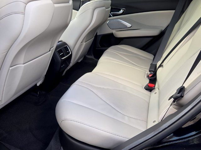 Certified 2026 Acura RDX w/ Technology Package AWD/4WD image 11