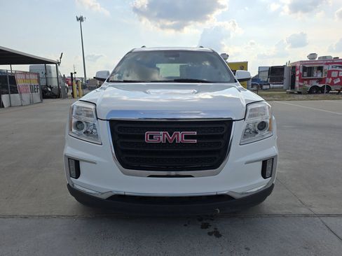 Used 2016 GMC Terrain SLE w/ Convenience Package image 5