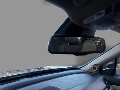 Used 2016 Honda Pilot Elite image 19