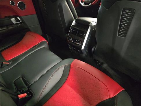 Used 2020 Land Rover Range Rover Sport SVR image 11