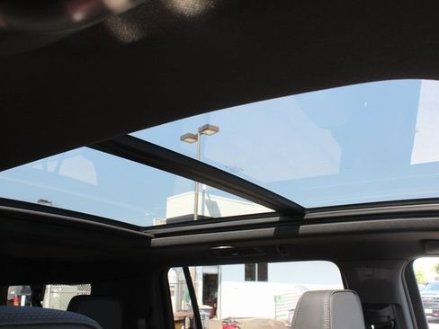 New 2025 GMC Yukon XL Denali w/ Sun & Power Step Package image 5