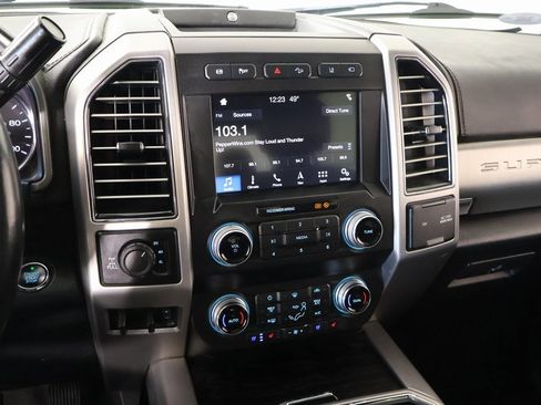 Used 2019 Ford F250 Platinum w/ Platinum Ultimate Package image 5