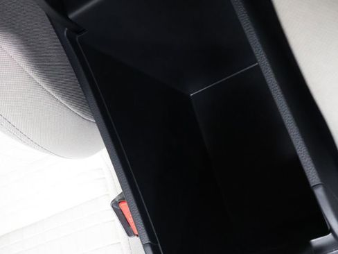 New 2026 Honda HR-V LX image 29