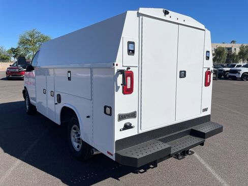 New 2025 Chevrolet Express 3500 w/ Power Convenience Package image 7